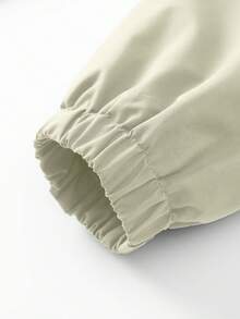 Herren Kapuzenjacke mit Kordelzug aus Softshell, Windjacke für den Outdoor-Sport mit großen Fronttaschen, Reißverschlusstaschen an den Seiten, geeignet für den täglichen Gebrauch, vielseitig und beliebt, Herbst