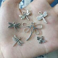 40/80/100 pièces/sac Décorations d'insectes mixtes : papillons, libellules et abeilles. Utilisées pour la création de bijoux DIY - accessoires et ornements pour la fabrication de colliers et bracelets