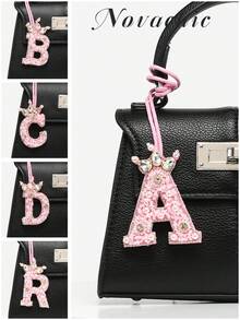 1 件手工串珠包饰物，独特字母设计，特别礼物，适合日常包包搭配（仅饰物，不含包） - 粉色 - 查看 2