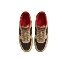 Nike حذاء رياضي نايك إير فورس 1 منخفض القمة مريح ومتعدد الاستخدامات، رجالي، بني - بني - مشاهدة 3