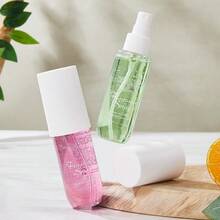 1 pièce Brume de collection brésilienne de 90 ml, édition limitée, assainisseur d'air d'aromathérapie pour intérieur et extérieur, parfum à couches multiples pour un état de bien-être prolongé, avec des notes fraîches, charmantes et élégantes de vanille, noix de coco, fleurs, fruits, agrumes, bois, aquatique et océanique. Idéal pour les rendez-vous, les fêtes, les rassemblements, les voyages, la maison, l'hôtel, le bureau, et comme cadeau pour la famille, les proches et les amis.