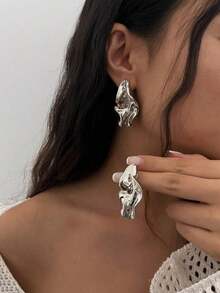 1pair Vintage Asymmetrical Abstract Metal Leaf Drop Earrings, Minimalist Chic Jewelry Gifts For Women, Suitable For Daily, Festival, Party And Banquet Decoration - 銀色 - 查看 12