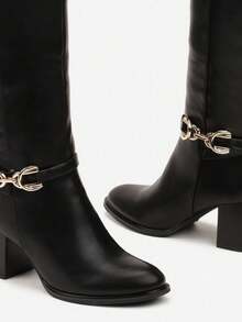 Elegante kniehohe Stiefel mit Kettendetail – Damen-Winterstiefel - Schwarz - Übersicht 6