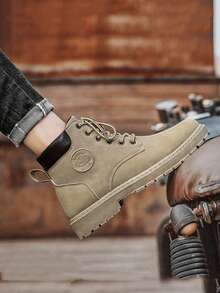 Botas nuevas para hombre para exteriores, primavera/otoño 2025, zapatos para senderismo con suela gruesa, botas de tobillo versátiles, botas de trabajo estilo británico, zapatos de caña alta, botas de senderismo estilo británico retro, botas de cuero negro (corren un tamaño pequeño) - Beis - Ver 6