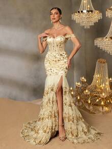 Faeriesty Chiếc đầm dạ hội trễ vai thanh lịch này nổi bật với họa tiết thêu vàng tinh tế, kiểu dáng đuôi cá và thiết kế thắt eo, rất phù hợp để tham dự các buổi dạ tiệc sang trọng, đám cưới, dạ hội từ thiện, lễ trao giải và các sự kiện trang trọng khác. - Rượu sâm banh - Xem 4