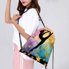 Mochila con tema de gimnasia y ballet - Mochila de cuerdas de doble cara, bolsa de gimnasia con lema de gimnasia, bolsa plegable de estilo bohemio con cordón, perfecta para clase de ballet, práctica de danza, escuela, viaje - Diseño rosa/azul/morado/negro, lavable a máquina, regalo ideal para bailarines. Bolsa deportiva de 16 "x 13" para deportes, fitness, ejercicio, bolsa de viaje de gran capacidad para vacaciones, para mujeres y hombres, bolsa de yoga esencial para viajes
