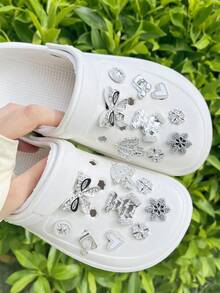18 Stücke Silber Schmetterling Deko, abnehmbare Silber Bär Schuhclips, elegante Mode Schuh Accessoires geeignet für Sandalen und Pantoffeln, perfekt als Urlaubsgeschenk