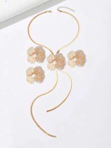 4pcs Elegant Necklace + Earrings + Ring Jewelry Set, Fashionable European And American Exaggerated Metallic Style, Creative Geometric Hollow Flower, Flat Snake Chain, Y-Shaped Tassel Long Necklace, Suitable For Daily Wear, Banquet, Celebration, Versatile Luxury Gift