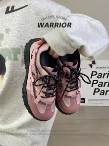 Nuevos zapatos deportivos casuales para mujer de la serie Warrior 2025 Otoño, de cordones dobles y parte superior baja, color rosa, transpirables, suela blanda, ligeros, duraderos, adecuados para correr al aire libre, uso estudiantil en el campus y desplazamientos diarios