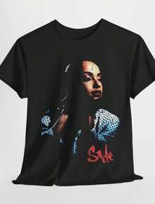Sade 1993 Tour Vintage Graphic Tee - Uni Music Lover Gift Shirt, Retro Inspired Artwear, Casual Everyday Style, Reproduction Merchandise, - màu đen - Xem 1