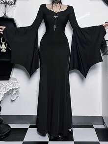 Women's Fitted Black Bodycon Maxi Dress With Flared Long Sleeves For Party And Elegant Occasions