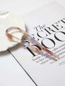 1个优雅复古U型发夹：采用醋酸纤维材质，适合14岁及以上人群，是完美的情人节礼物，也可作梳子、发饰、头部饰品或女士发饰。 - 多色F - 查看 16