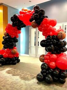 108 件红色和黑色气球花环套装，黑色和红色气球以及红色和黑色五彩纸屑气球拱门装饰，适用于婚礼、男孩/女孩生日、毕业典礼、烧烤、赌场派对、迎婴派对、周年纪念 - 彩色 - 查看 4
