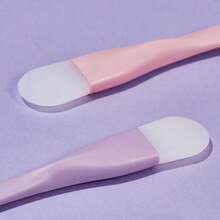 Jelly Brush | Evenly Spread Face Mask Application Tool | Skincare Enhancer | Durable Silicone | Easy To Clean | Face Mask Applicator | All Skin Types