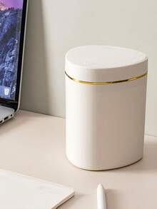 迷你带盖垃圾桶，塑料桌面垃圾桶，翻盖设计防止异味泄漏，可用于存放果皮和碎纸，保持桌面整洁，适用于浴室、家庭书桌、咖啡桌、办公室、客厅等场所。