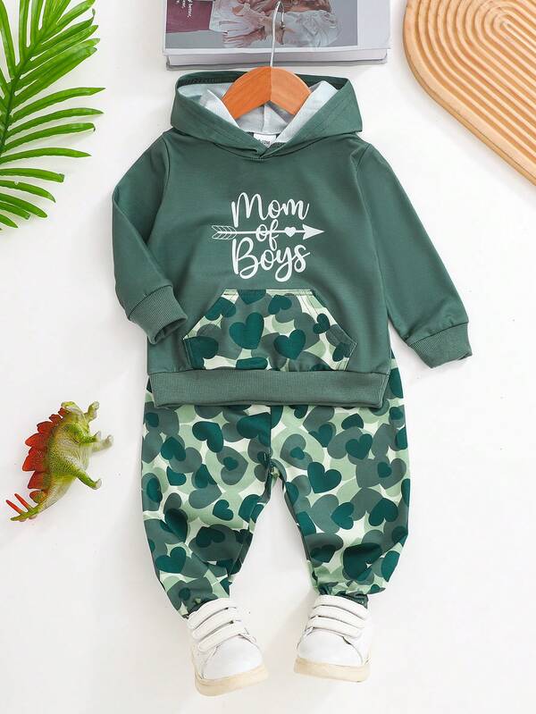 2pcs/Set Toddler Boys Green Hoodie Sweatshirt + Pants, Casual Style, Soft Comfortable Fabric, Heart Camouflage Print, Pocket Decor, Suitable For Autumn/Winter Daily Wear