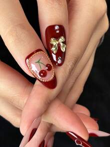10 件红色杏仁手工按压指甲，中长，手绘红色爱心，3D 樱桃和蝴蝶结装饰，手工假指甲，红色法式指尖配金色小钢球，适合女孩和女士秋冬日常、派对、新年、圣诞节指甲装饰 - 紅色 - 查看 7