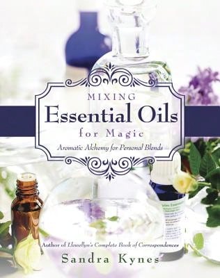 Libro de segunda mano "Mezclar aceites esenciales para la magia: alquimia aromática para mezclas personales" (rústica) de Sandra Kynes