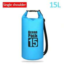 这款最新款女士户外防水包有2升/5升/10升/15升四种容量可选。采用耐用防刮PVC材质，这款多功能女士户外斜挎包是一款大容量防水背包，适合潜水、漂流、游泳、海滩活动、峡谷探险、徒步旅行和其他户外活动，满足各种户外收纳需求。也可用于存放泳池玩具、露营用品、露营必备品、旅行必备品、露营装备，是馈赠亲友的理想之选。