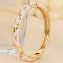 1 pieza Brazalete estilo vintage chapado en oro con esmalte, brazalete dorado, accesorio de joyería para mujeres y niñas, adecuado para la Gala Met, festivales de música, fiestas de lujo, regalo de coleccionista de lujo