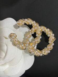 1pc Fashionable Luxury Letter Faux Pearl Brooch, Suitable For Women Occasions - Gold - View 4