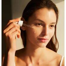 S kin1004 Madagascar Centella Asiatica 100 Ampollas (100 ml o 3,38 onzas líquidas) - Suero facial - 100 % extracto de centella asiática - para calmar la piel sensible y propensa al acné - Albaricoque - Ver 4