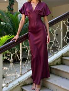 Women's Summer Fashion New V-Neck Waist Cinched Fitted Silk-Like Satin Midi Dress, French Romantic/Vacation Style Elegant - Burgundy - View 10