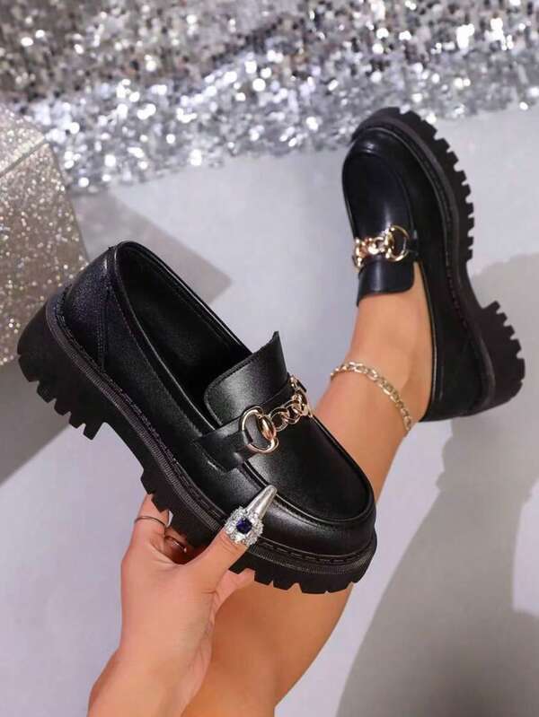 Mocassini piatti da donna per autunno/inverno, stile britannico in pelle nera, mocassini retrò slip-on