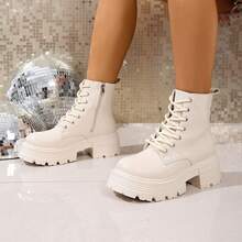 2025 Novos Botas de Motociclista com Salto Tratorado e Zíper Lateral para Outono/Inverno, Estilo Britânico para Mulheres