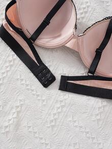 3 قطع حمالة صدر نسائية بتصميم الدانتيل مع دعامة، تصميم أنيق يوفر دعم كامل، مريحة وعصرية للارتداء طوال اليوم