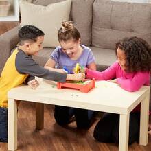 Gaming Pulgas Locas - Juego de Mesa con 1 Tablero, 36 Piezas de Colores y 3 Pinzas para 2 o 3 Jugadores a Partir de 4 años - Juego Pulgas Locas - Ver 6