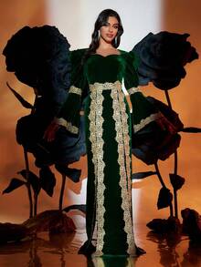 绿色天鹅绒长喇叭袖连衣裙，配金色蕾丝边和开衩，修身长裙 - 綠色 - 查看 6