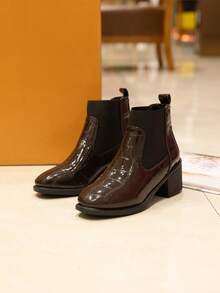 秋冬季女士机车风切尔西粗跟性感踝靴