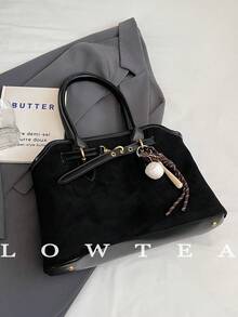 low tea 1 件女式绒面革和 PU 皮革撞色单肩包，复古时尚休闲单肩包，双手柄，拉链开合，适合日常、约会、通勤，配有吊坠 - 黑色 - 查看 6