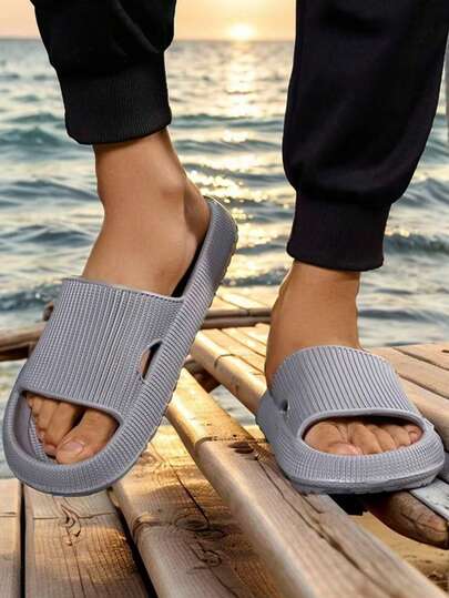 1 Pair Solid Color Unisex Slippers - Made Of Soft And Comfortable EVA Material, Thick Sole Minimalist Design Slip-Resistant Indoor Bathroom Slippers, Suitable For Indoor, Shower, All Season Comfortable Shoes, Casual Outdoor Lightweight Holiday Beach Slippers, Versatile Footwear