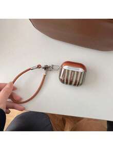 Retro Brown Wavy Striped 4th Generation Earphone Case, Protective Cover Compatible With 3rd Gen Wireless, 2nd Gen Semi-Transparent New Version Leather Pendant, Pro 2 Anti-Drop Earphone Shell - Brown - View 3