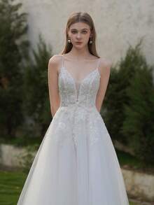 YOUKEFEIER Spaghetti Strap Deep V Lace Embroidery Sexy Long Wedding Dress