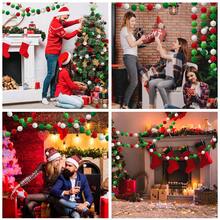 2 pièces Guirlande de boules Pom Pom de 2 mètres, Guirlande de Noël rouge, Décoration de sapin de Noël, Guirlande de boules de feutre de Noël pour la décoration de la maison, la classe, la cheminée, le mur, la fête, l'anniversaire. Décoration de Noël pour la maison, vert et blanc.