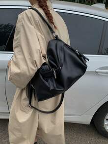 2025 Nouveau style moto punk pour l'automne/hiver, sac fourre-tout grande capacité pour femme, avec longue bandoulière, sac à épaule mode femme polyvalent et simple, décontracté, boucle bicolore, convient pour les fêtes, sorties, trajets, shopping, rue, peut contenir cosmétiques, parapluies pliants, etc.