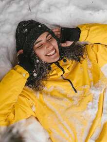 1顶男女通用纯色真丝内衬折叠针织帽，保暖冬季情侣帽，带logo标签，时尚护耳保暖帽 - 彩色 - 查看 4