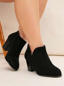 宽楦女式纯色尖头粗跟高跟侧拉链踝靴，秋冬季户外通勤仿麂皮短靴 - 黑色 - 查看 2