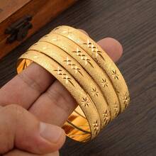 Set de 4 brazaletes de estilo africano de Dubai con acabado mate en color dorado, joyería de lujo para fiestas, regalo de boda para la novia saudí - Amarillo Oro - Ver 6