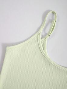 AiTyi 女式两件套服装，休闲时尚性感舒适运动短款上衣和短裤套装，适合日常穿着、毕业典礼、返校 - 酪梨綠 - 查看 10