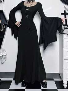 Women's Fitted Black Bodycon Maxi Dress With Flared Long Sleeves For Party And Elegant Occasions