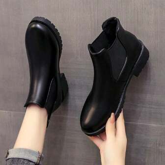 New Fashion Casual Thick Sole Short Boots, Anti-Slip Versatile Solid Color Short Boots With Zipper, Black Short Boots, Chunky Heel Short Boots, Elegant Women Ankle Boots
