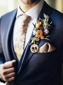 Customized Wedding Bouquet Accessories, Customizable Photo, Exclusive Bride Gift, Customized Photo Brooch, Photo Corsage Accessory, Exclusive Groom Gift, Photo Brooch, Commemorative Brooch - Multicolor - View 3