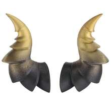 1 Cặp Mũ đội đầu hình sừng quỷ bằng nhựa kiểu retro, phụ kiện cosplay Gothic, được chế tác với thiết kế thẩm mỹ cổ điển, nhẹ và thoải mái, lý tưởng cho các bữa tiệc Halloween, lễ hội hóa trang, biểu diễn sân khấu, cosplay và trang phục ngày lễ. Những chiếc sừng trang trí độc đáo tạo thêm vẻ tinh nghịch nhưng cũng đầy bí ẩn, hoàn hảo cho phụ nữ và các cô gái yêu thích những phụ kiện sáng tạo, bắt mắt. - Nhiều màu - Xem 10