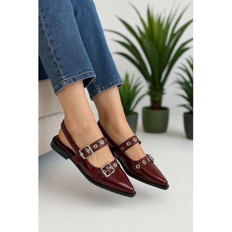 FLATS EN recubierto PUNTA STILETTO CON CORREA EN TOBILLO Y DISEÑO PERFORADO PARA MUJER punk De moda Casual Calle Lindo Estilo de ropa de trabajo casual Negocio Fabulosa Fiesta Sexy Gótico Guay Hebilla Fiesta - Tinto - Ver 1