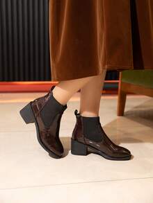 秋冬季女士机车风切尔西粗跟性感踝靴