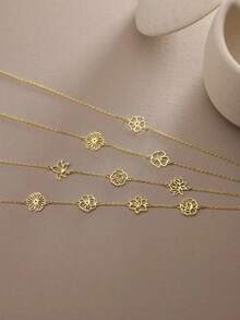 1pc Customized Birth Flower Stainless Steel Necklace, 18K Gold Plated Birth Flower Necklace, Mother's Day Gift, Christmas Gift - Gold - View 3
